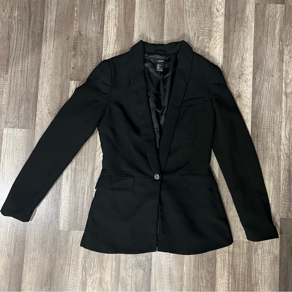 💕FOREVER 21 Women’s blazer/ suit jacket. Size S💕 (Like new)